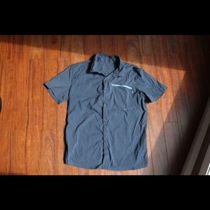 Houdini mountain biking button down top
